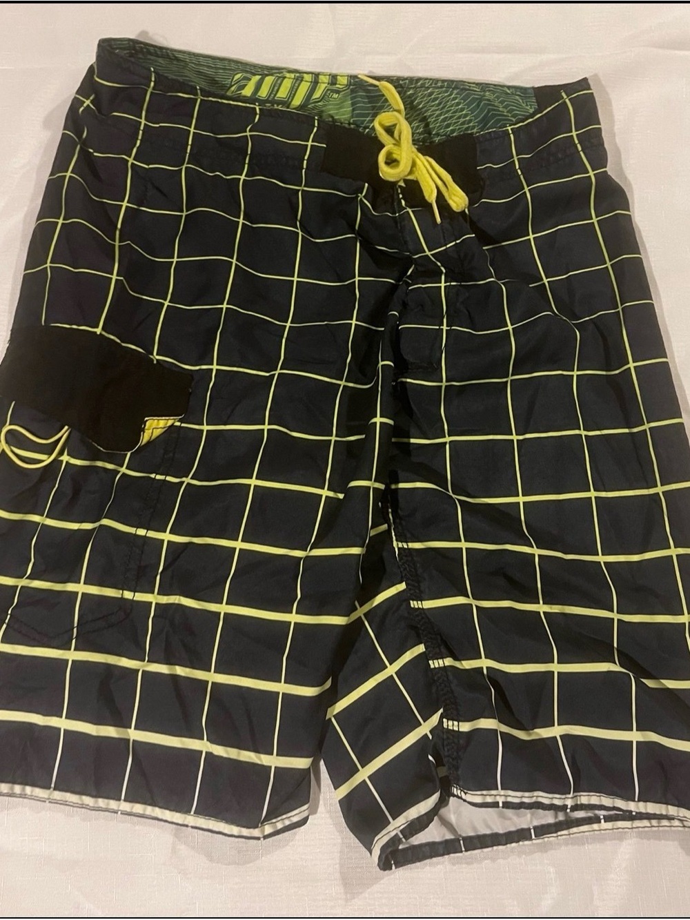 AMP Energy Black/Green Men’s Size 34 Swim Shorts